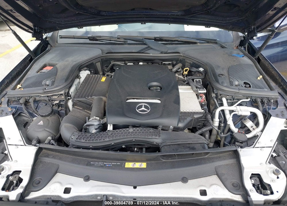 2018 MERCEDES-BENZ E 300 VIN: WDDZF4JB8JA313425