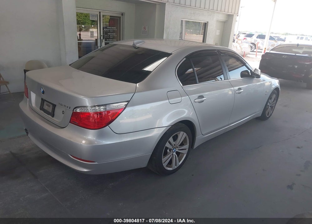 2010 BMW 528I XDRIVE VIN: WBANV1C54AC389033