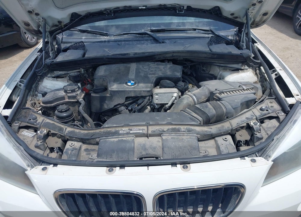 2014 BMW X1 VIN: WBAVL1C57EVY21646