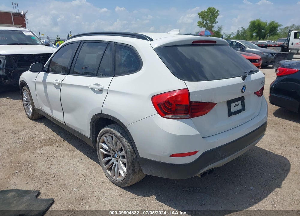 2014 BMW X1 VIN: WBAVL1C57EVY21646