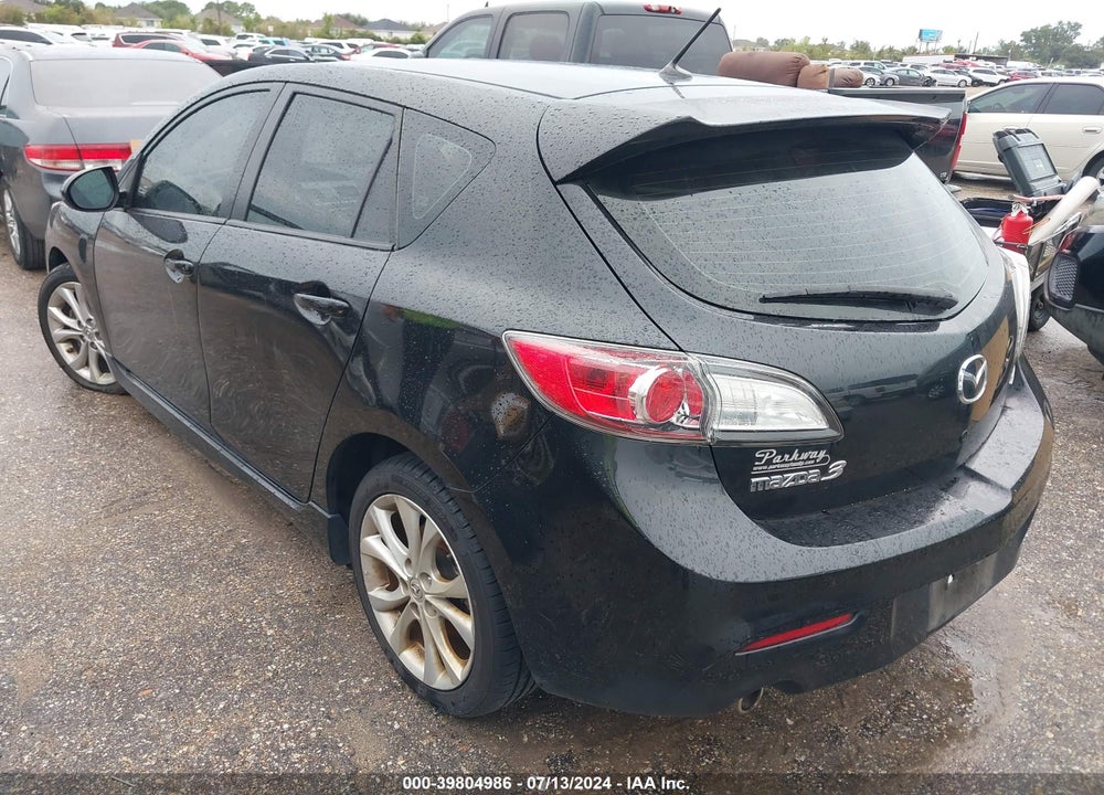 2011 MAZDA 3 S SPORT VIN: JM1BL1K53B1368779