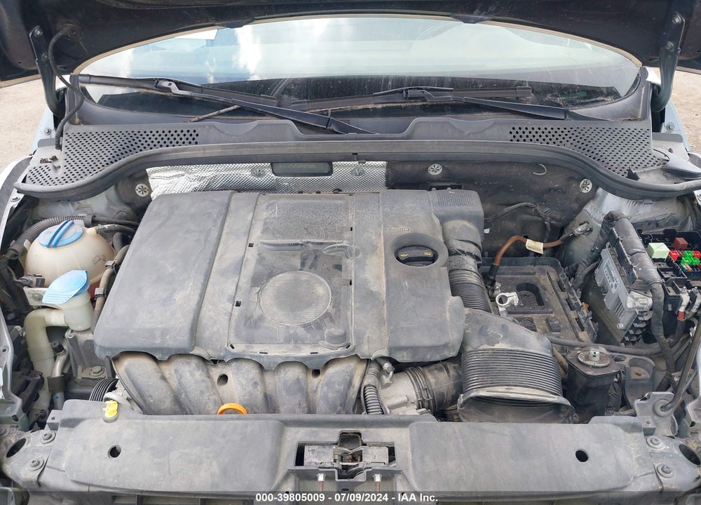 2013 VOLKSWAGEN BEETLE 2.5L VIN: 3VWJX7AT4DM673584