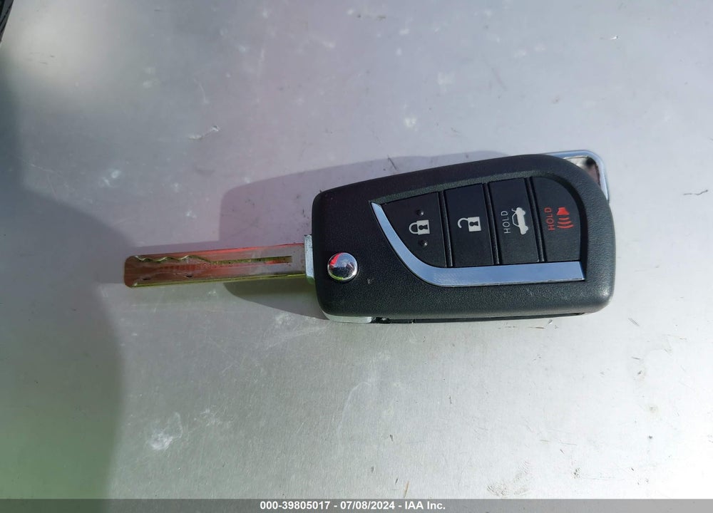 2021 TOYOTA COROLLA LE VIN: JTDEPMAE0MJ164416