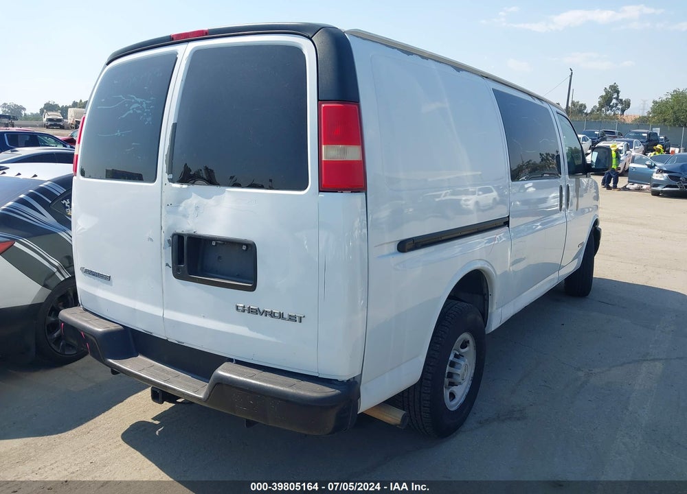 2006 CHEVROLET EXPRESS WORK VAN VIN: 1GCGG25V661244202