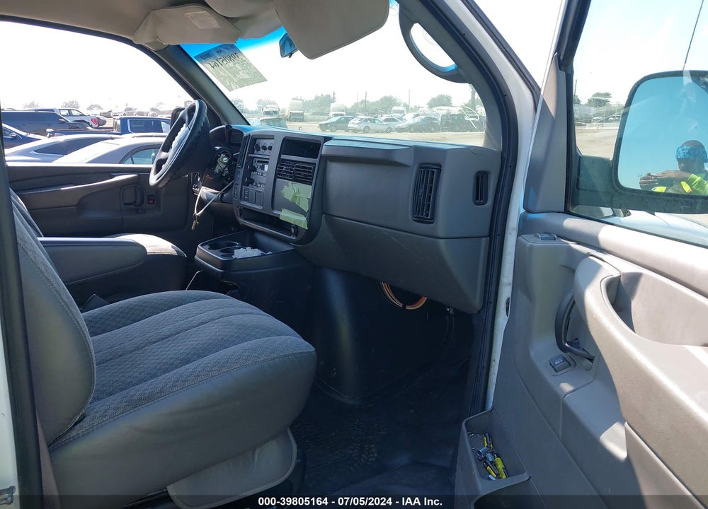 2006 CHEVROLET EXPRESS WORK VAN VIN: 1GCGG25V661244202