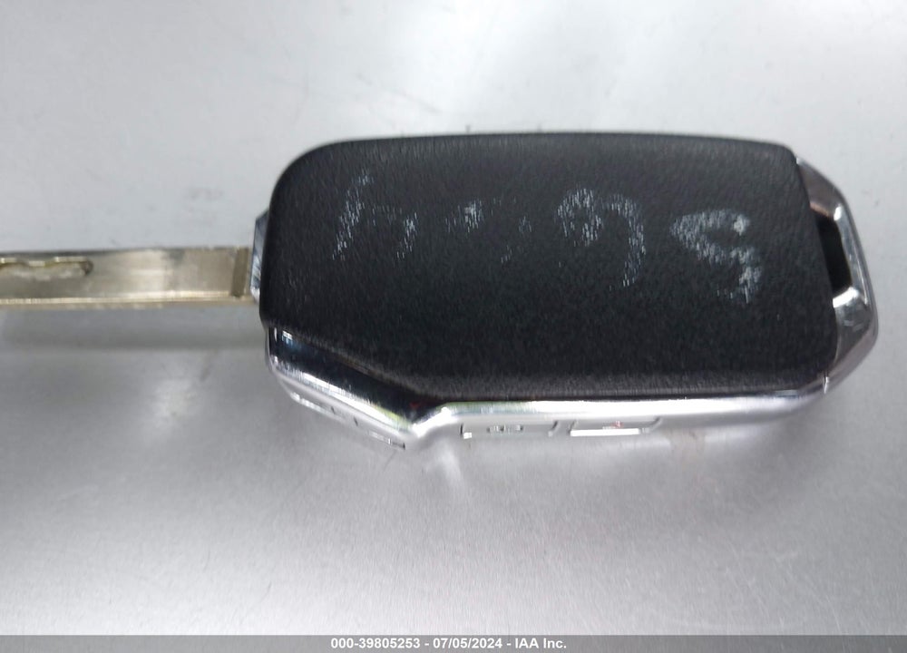 2023 KIA SORENTO VIN: 5XYRG4LC0PG165664