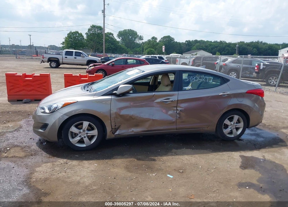 2013 HYUNDAI ELANTRA GLS VIN: 5NPDH4AE7DH349287