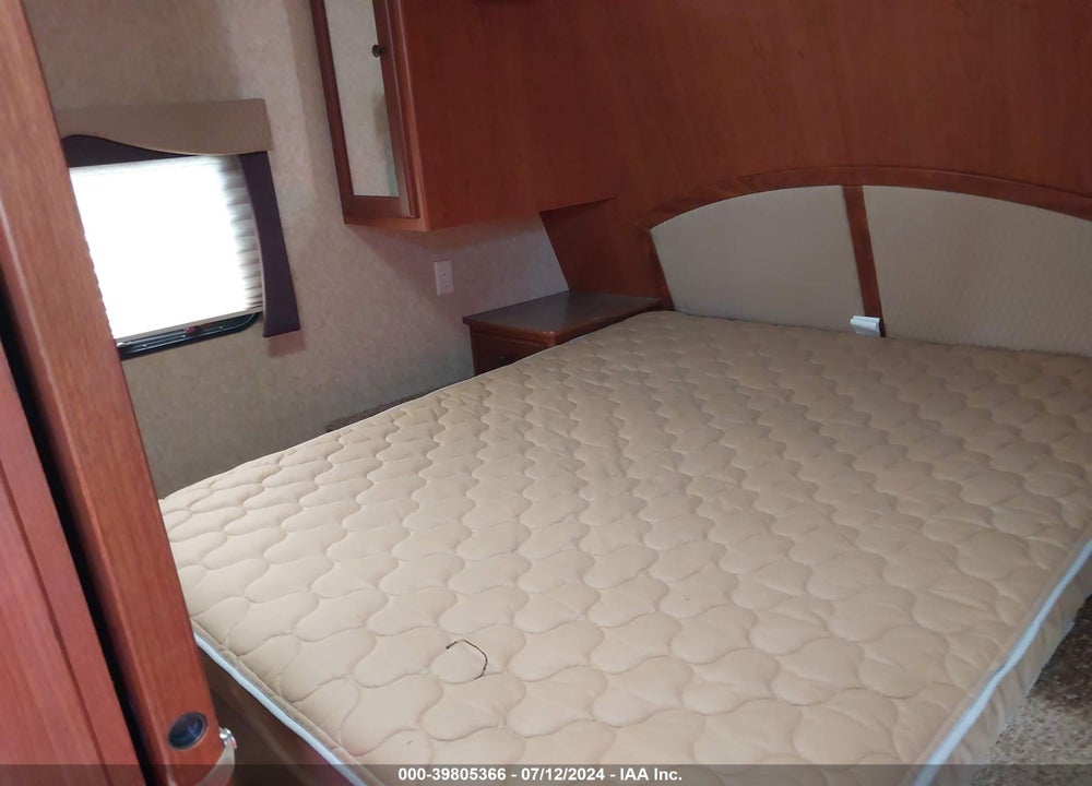 2012 DUTCHMEN CLASSIC 315BHDS TRAVEL TRAILER VIN: 47CTDES28CM442839