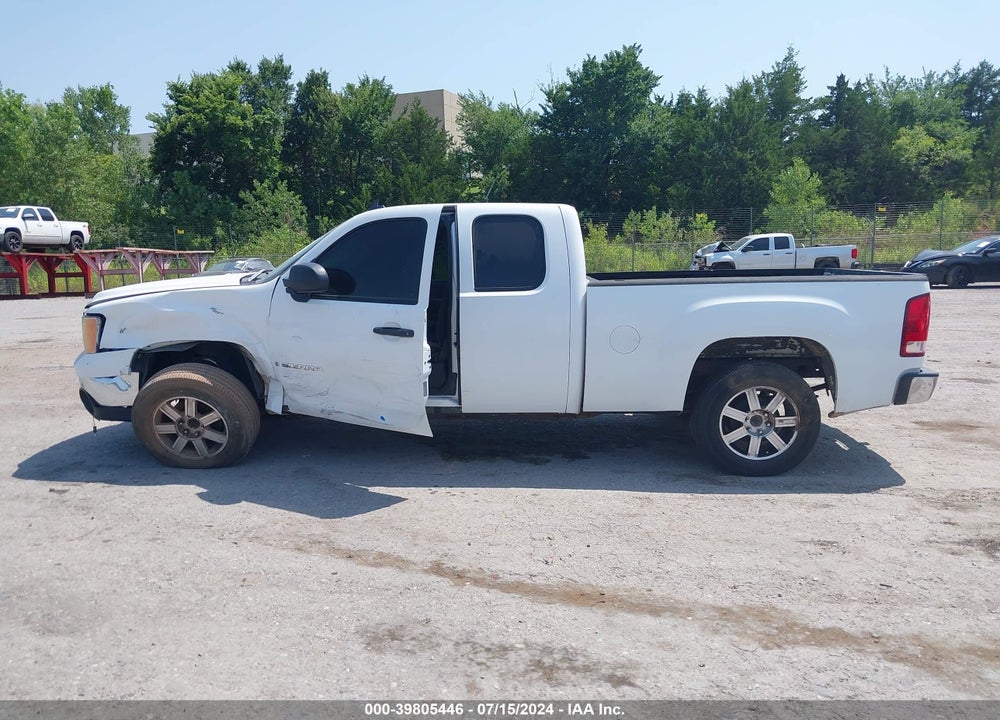 2008 GMC SIERRA 1500 VIN: 1GTEC19008Z225029