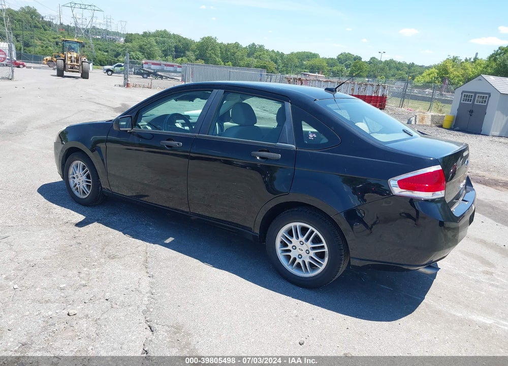 2011 FORD FOCUS SE VIN: 1FAHP3FN7BW123996