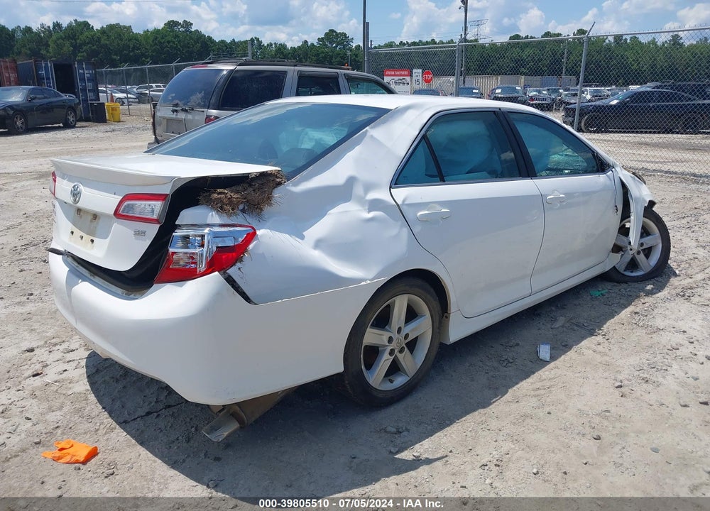 2014 TOYOTA CAMRY SE VIN: 4T1BF1FK4EU435086