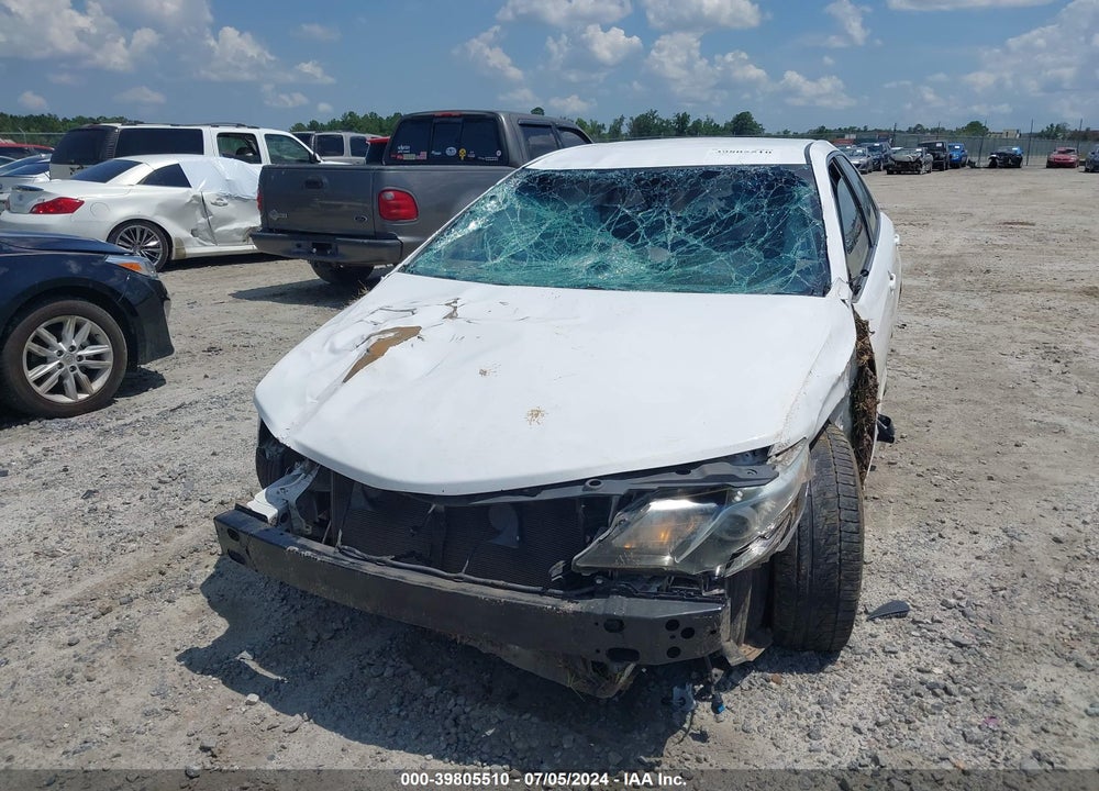 2014 TOYOTA CAMRY SE VIN: 4T1BF1FK4EU435086