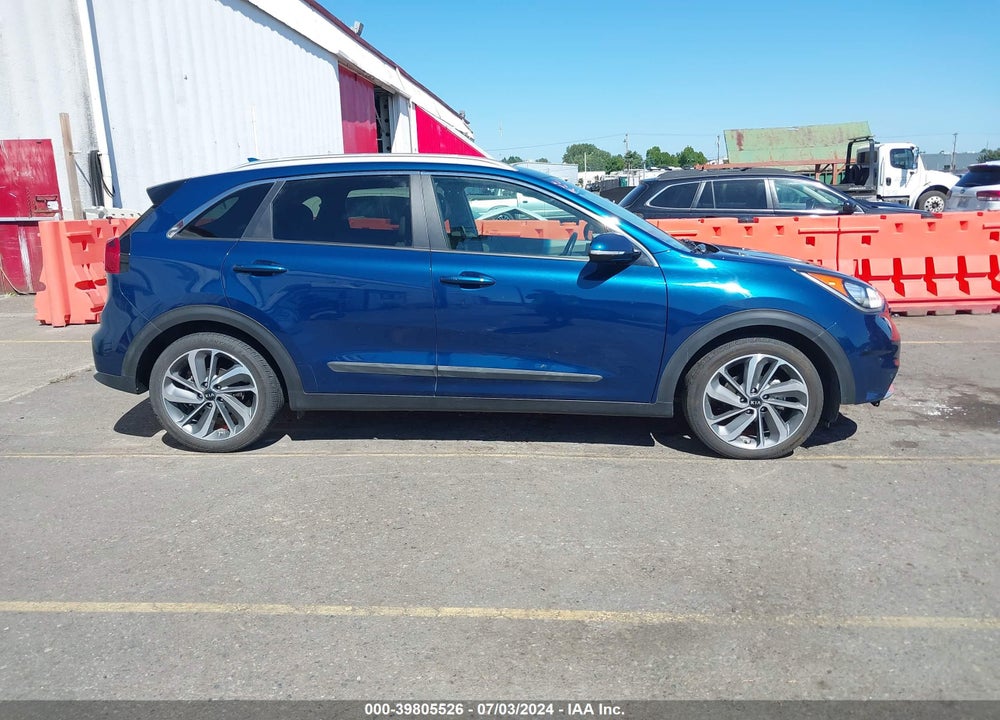 2017 KIA NIRO TOURING VIN: KNDCE3LC6H5042645