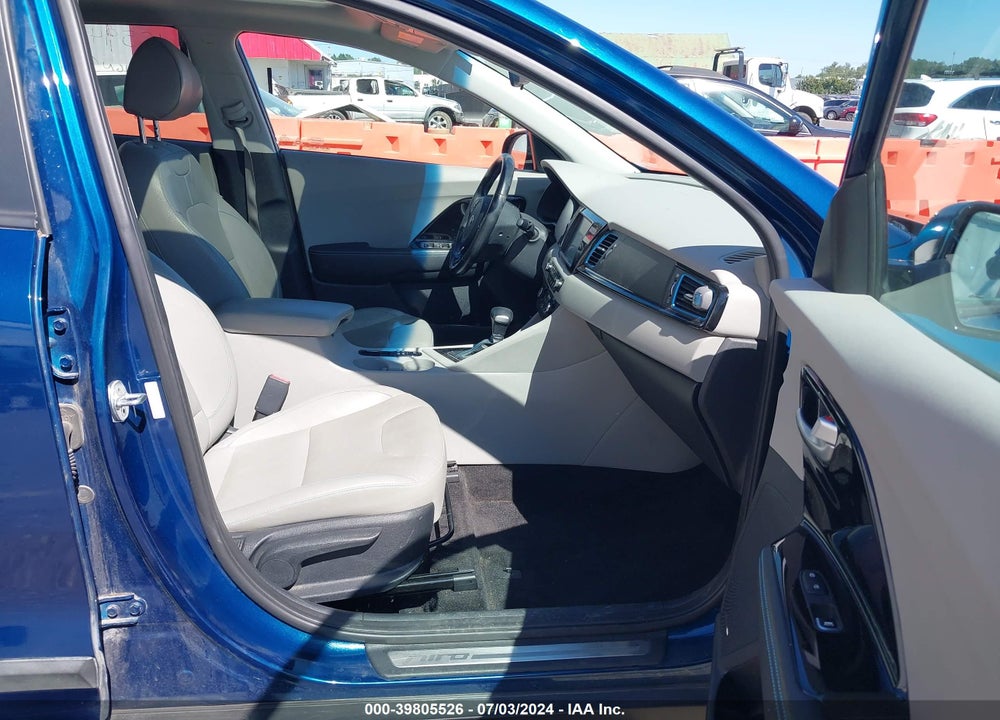 2017 KIA NIRO TOURING VIN: KNDCE3LC6H5042645