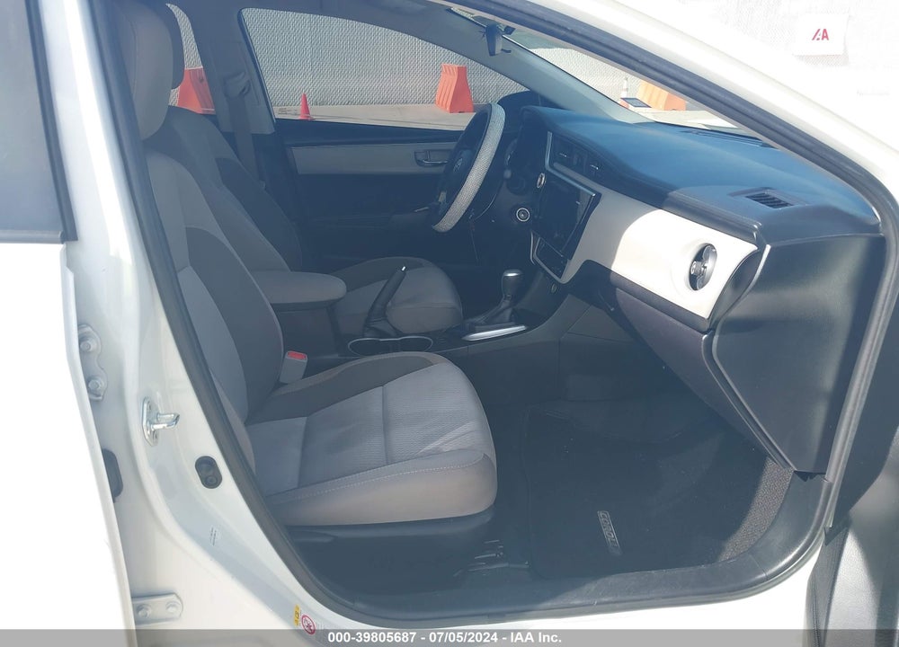 2017 TOYOTA COROLLA LE VIN: 5YFBURHEXHP693355