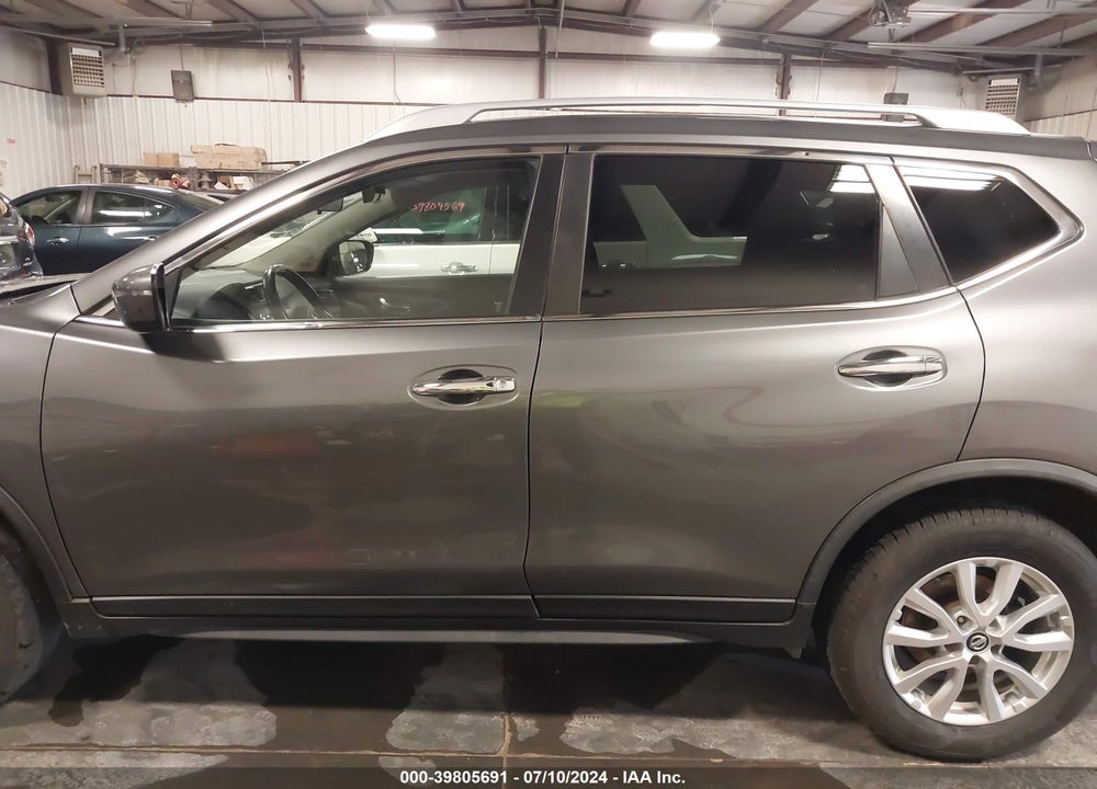 2017 NISSAN ROGUE SV VIN: JN8AT2MV5HW282226