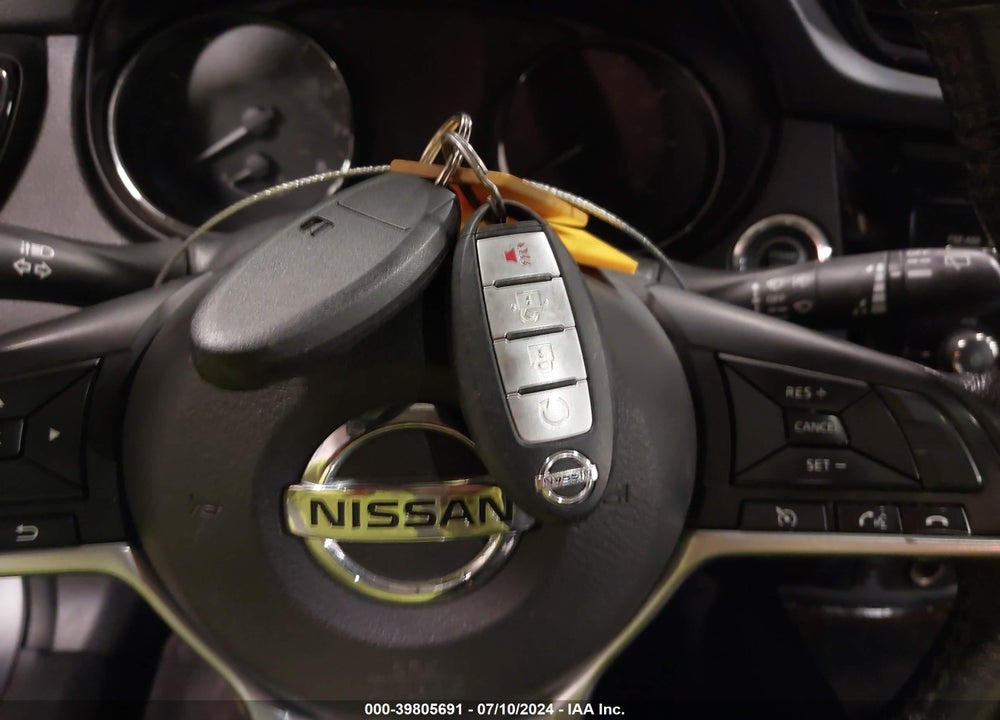 2017 NISSAN ROGUE SV VIN: JN8AT2MV5HW282226