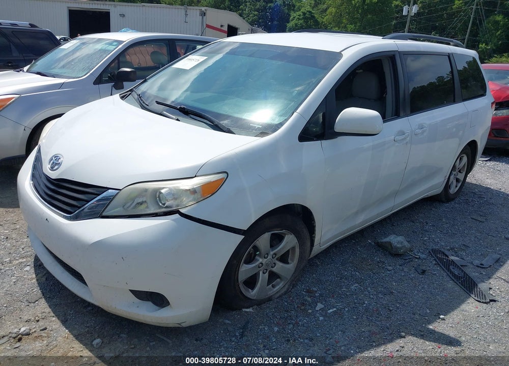 2011 TOYOTA SIENNA LE V6 VIN: 5TDKK3DC5BS090271