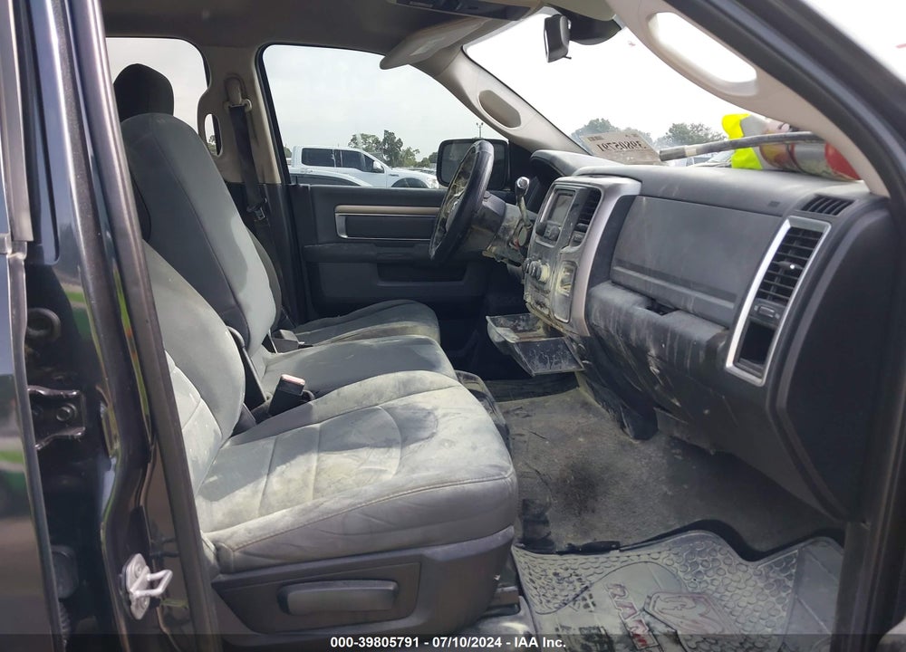 2015 RAM 2500 SLT VIN: 3C6TR4DT0FG575919