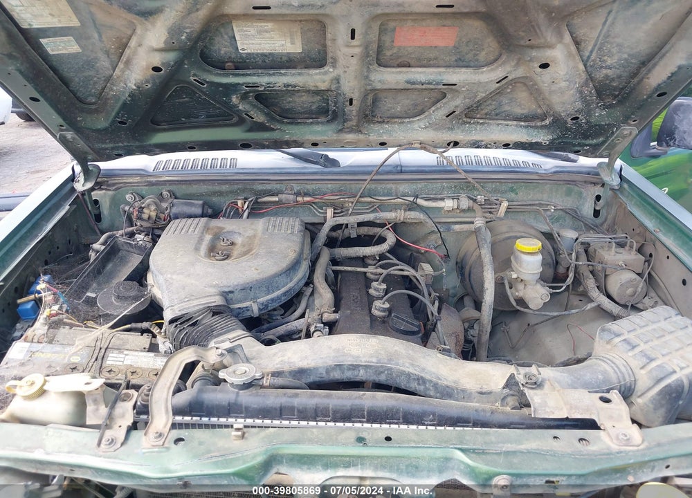 1998 NISSAN FRONTIER XE VIN: 1N6DD21Y3WC322903