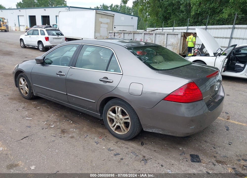 2007 HONDA ACCORD 2.4 EX VIN: 1HGCM568X7A118607