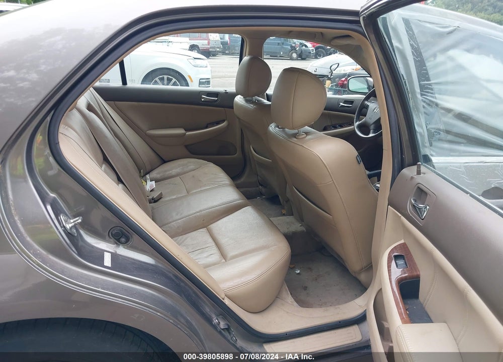 2007 HONDA ACCORD 2.4 EX VIN: 1HGCM568X7A118607