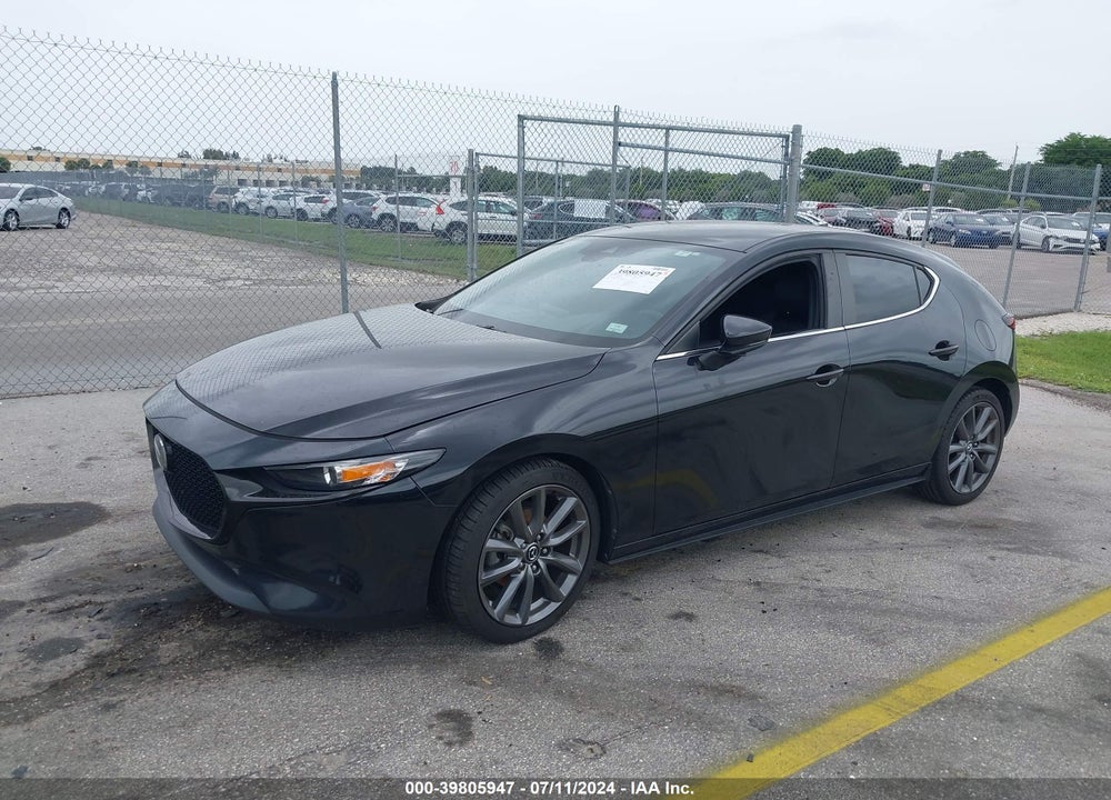 2019 MAZDA 3 PREFERRED PACKAGE VIN: JM1BPAMM1K1137288