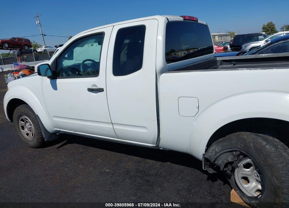 2015 NISSAN FRONTIER S/SV-I4 VIN: 1N6BD0CT8FN749771