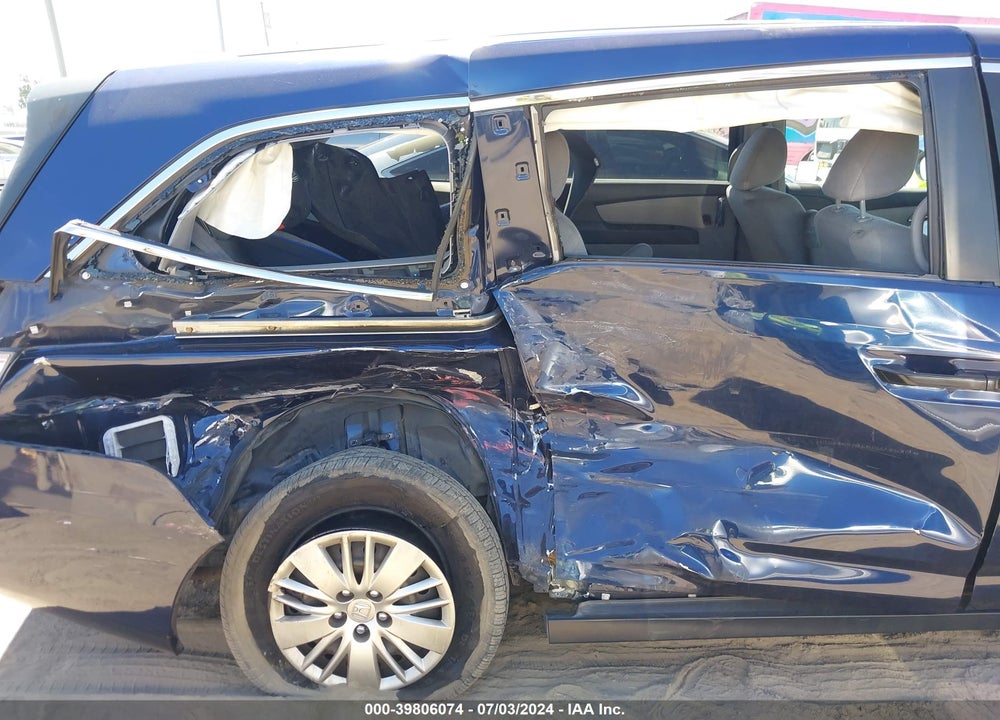 2015 HONDA ODYSSEY LX VIN: 5FNRL5H22FB073236
