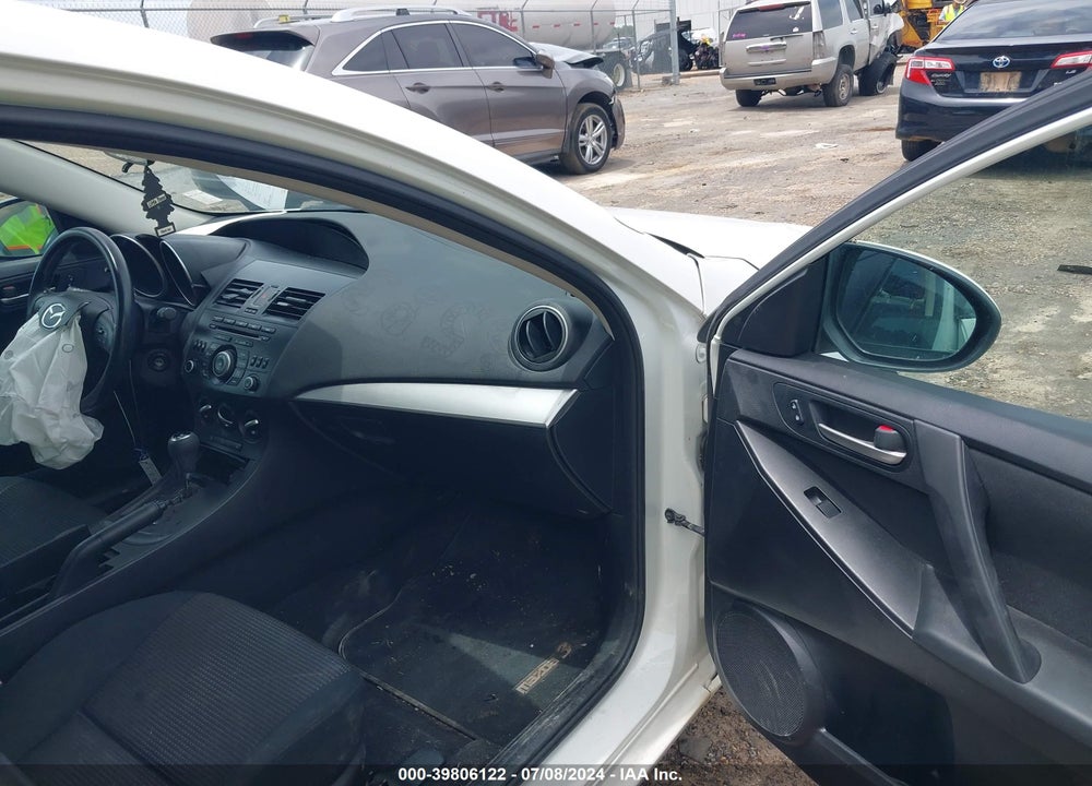 2013 MAZDA 3 I SPORT VIN: JM1BL1U72D1706450