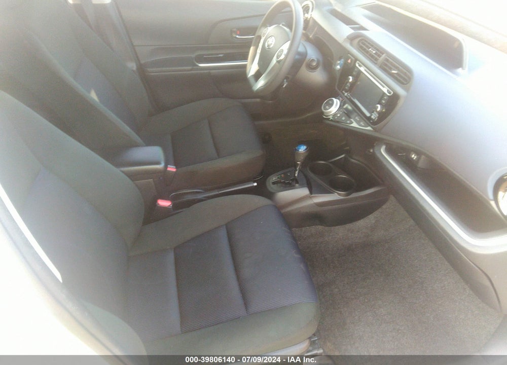 2015 TOYOTA PRIUS C THREE VIN: JTDKDTB3XF1585288