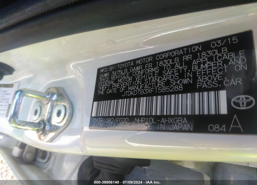 2015 TOYOTA PRIUS C THREE VIN: JTDKDTB3XF1585288