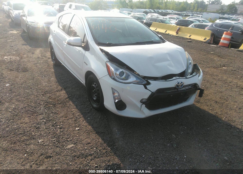 2015 TOYOTA PRIUS C THREE VIN: JTDKDTB3XF1585288