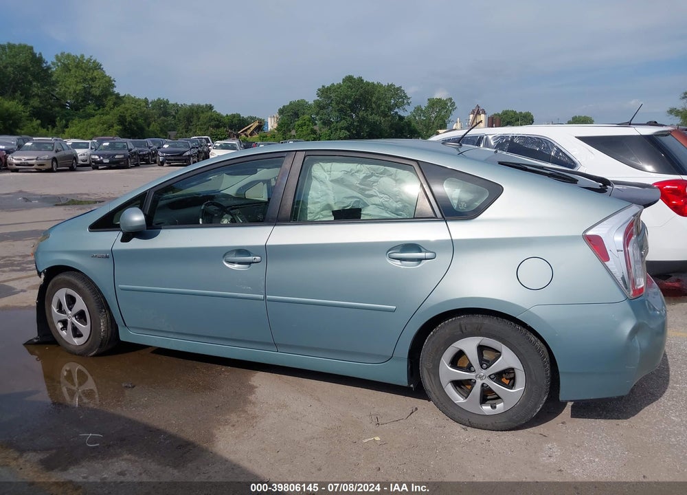 2014 TOYOTA PRIUS FOUR VIN: JTDKN3DU0E1753330