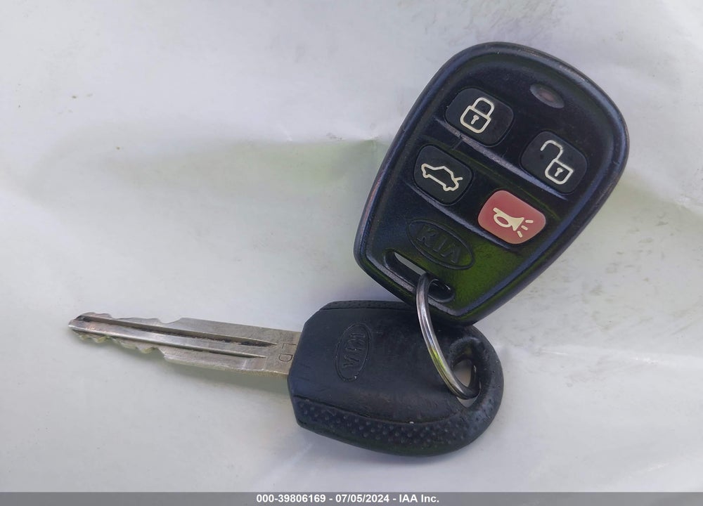 2006 KIA SPECTRA EX/LX/SX VIN: KNAFE121265304091