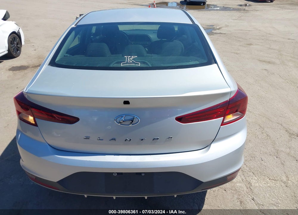 2019 HYUNDAI ELANTRA SE VIN: 5NPD74LF3KH405862