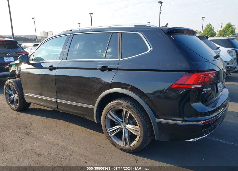 2018 VOLKSWAGEN TIGUAN 2.0T SE/2.0T SEL VIN: 3VV2B7AX7JM200865