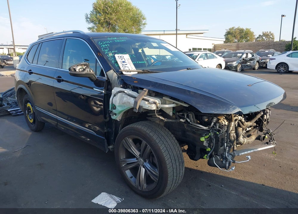 2018 VOLKSWAGEN TIGUAN 2.0T SE/2.0T SEL VIN: 3VV2B7AX7JM200865