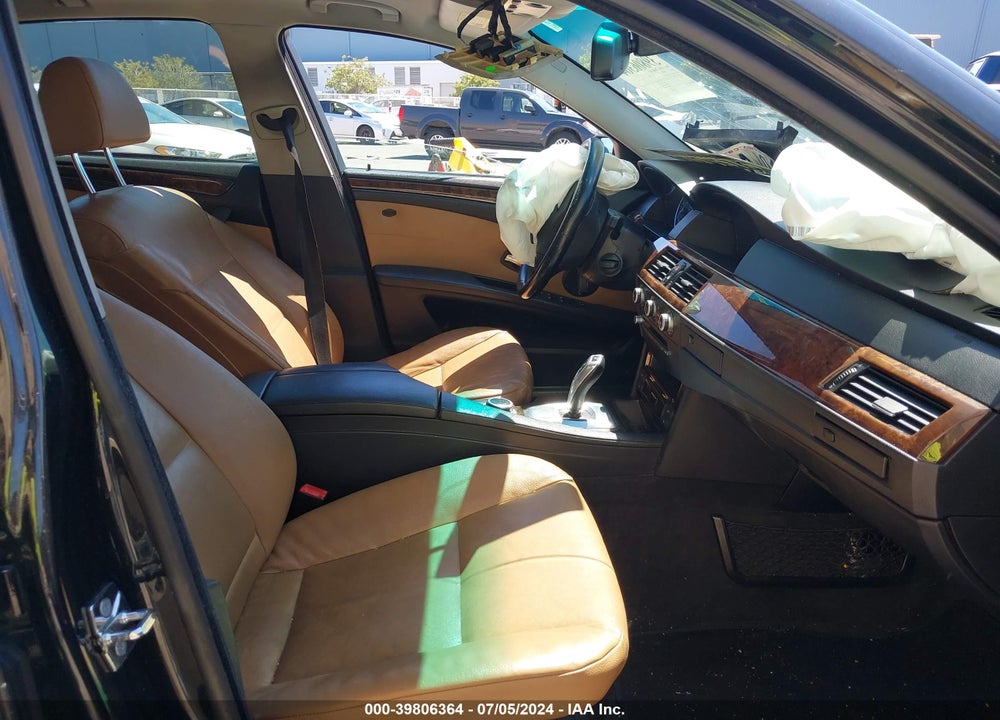 2008 BMW 528I VIN: WBANU53558CT07475