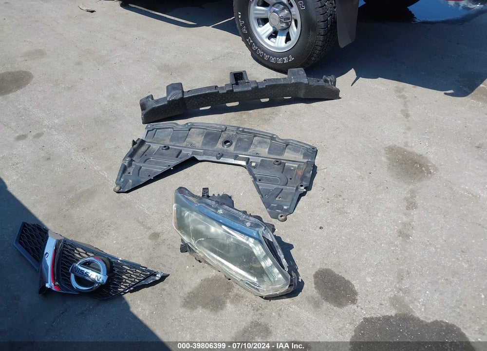 2014 NISSAN ROGUE SV VIN: 5N1AT2MV8EC831468