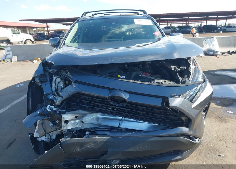 2021 TOYOTA RAV4 XLE VIN: 2T3P1RFV9MC202454