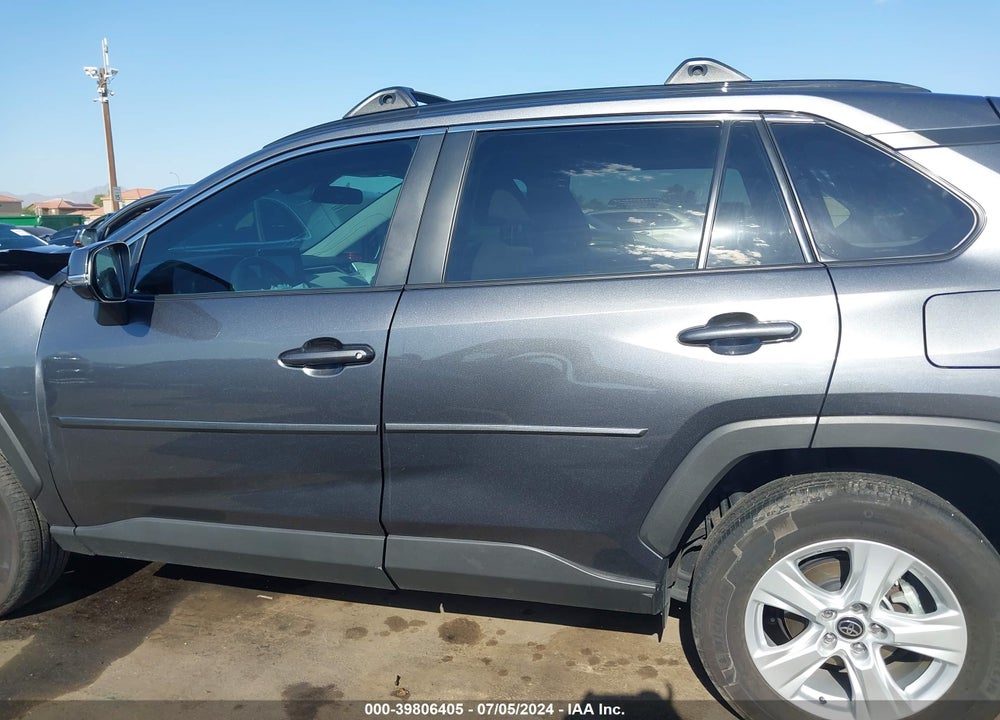 2021 TOYOTA RAV4 XLE VIN: 2T3P1RFV9MC202454