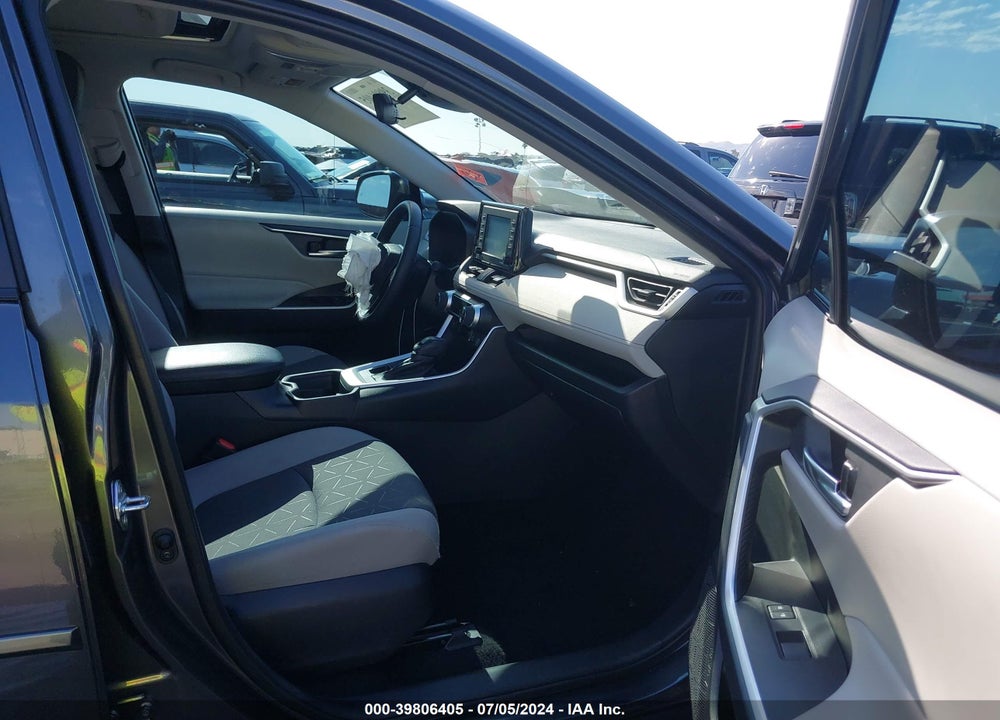 2021 TOYOTA RAV4 XLE VIN: 2T3P1RFV9MC202454