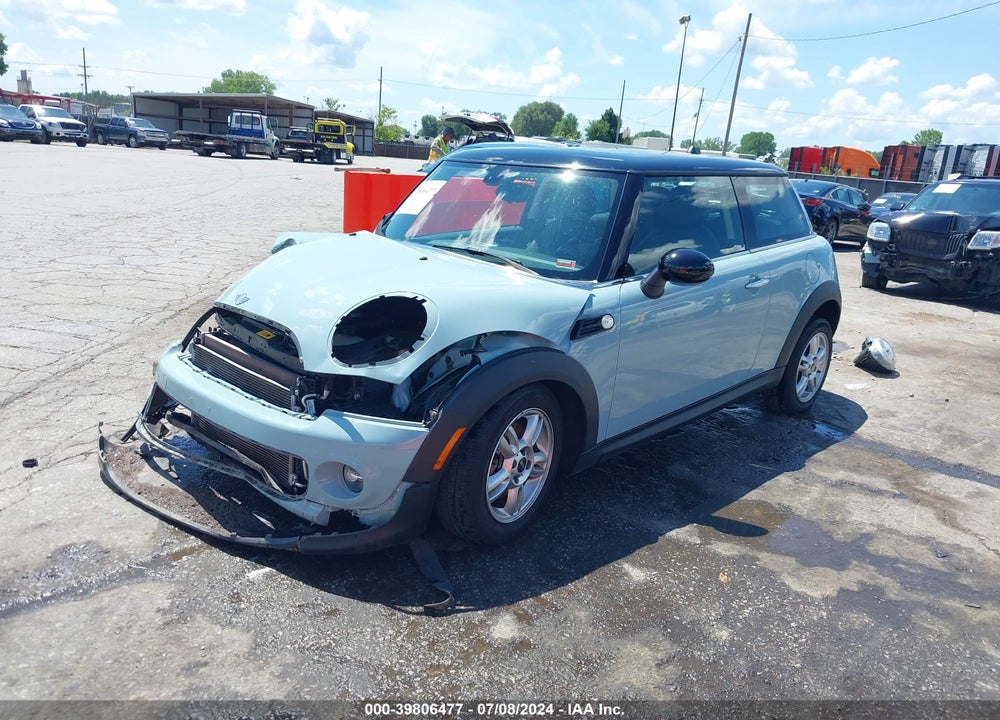 2013 MINI HARDTOP COOPER VIN: WMWSU3C52DT547620