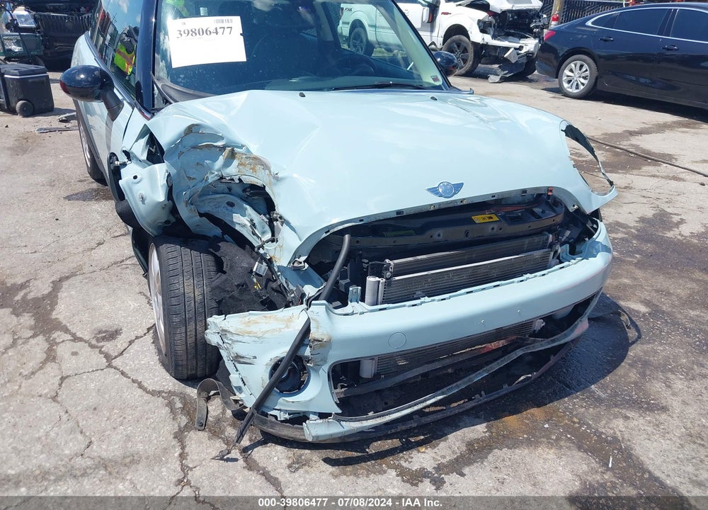 2013 MINI HARDTOP COOPER VIN: WMWSU3C52DT547620