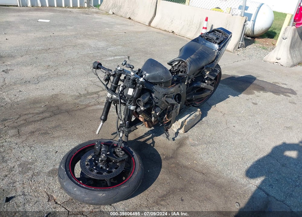 2005 YAMAHA YZFR6 L VIN: JYARJ06E65A025005