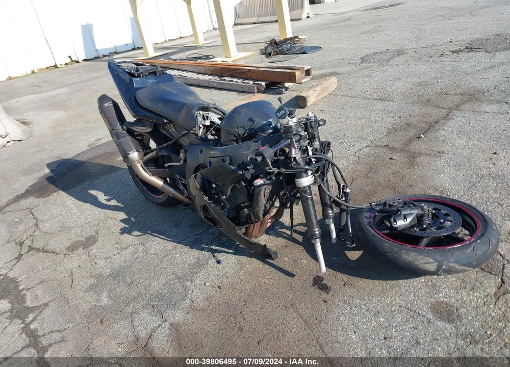 2005 YAMAHA YZFR6 L VIN: JYARJ06E65A025005