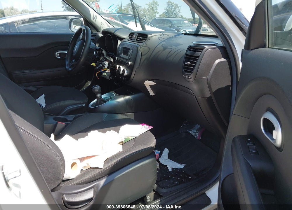 2014 KIA SOUL VIN: KNDJN2A29E7738041