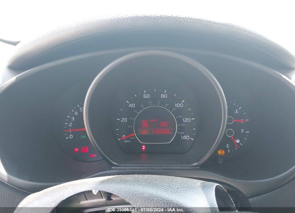 2014 KIA SOUL VIN: KNDJN2A29E7738041