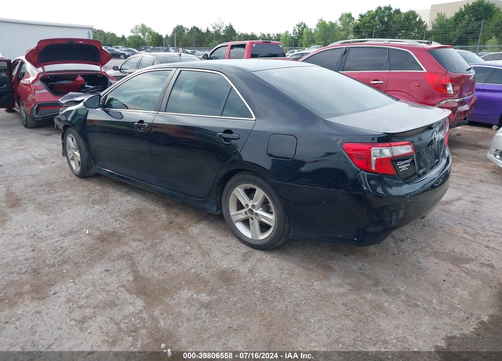 2014 TOYOTA CAMRY SE VIN: 4T1BF1FK3EU410874